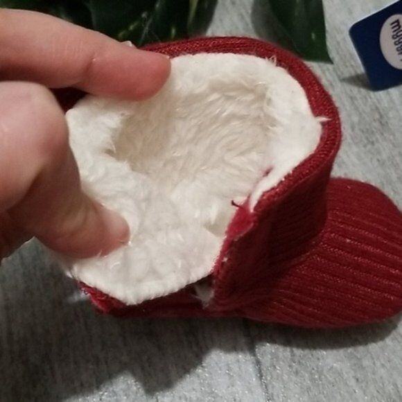 MYGGPP Red Nnit Faux Fur Baby Booties NEW Infant 0-6 Months - Picture 7 of 10